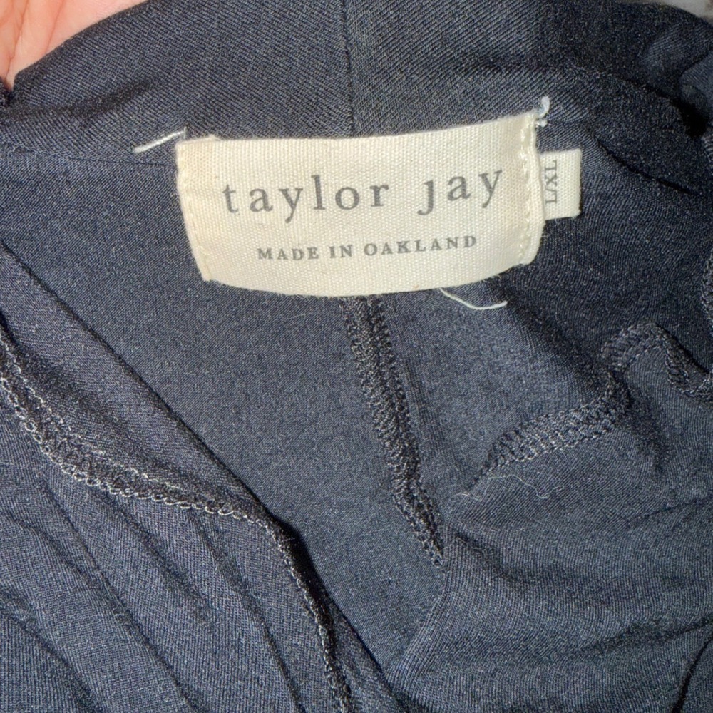 Taylor Jay Ultrasoft V-Neck Wrap London Jumpsuit Black L/XL Wide Leg Made in USA - Picture 4 of 5